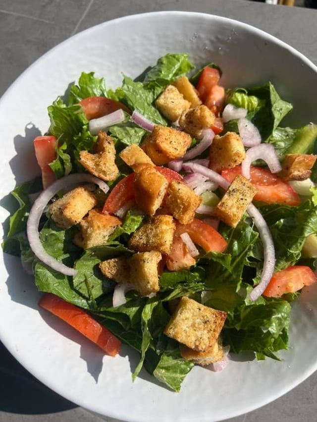 Demi Garden Salad.